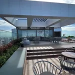 Studio Moderno E Equipado, A Poucos Passos Da Beira Mar