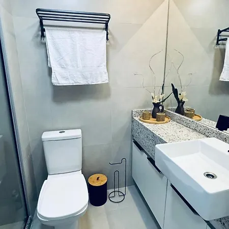 Apartamento Moderno E Equipado, A Poucos Passos Da Beira Mar Fortaleza (Ceara)